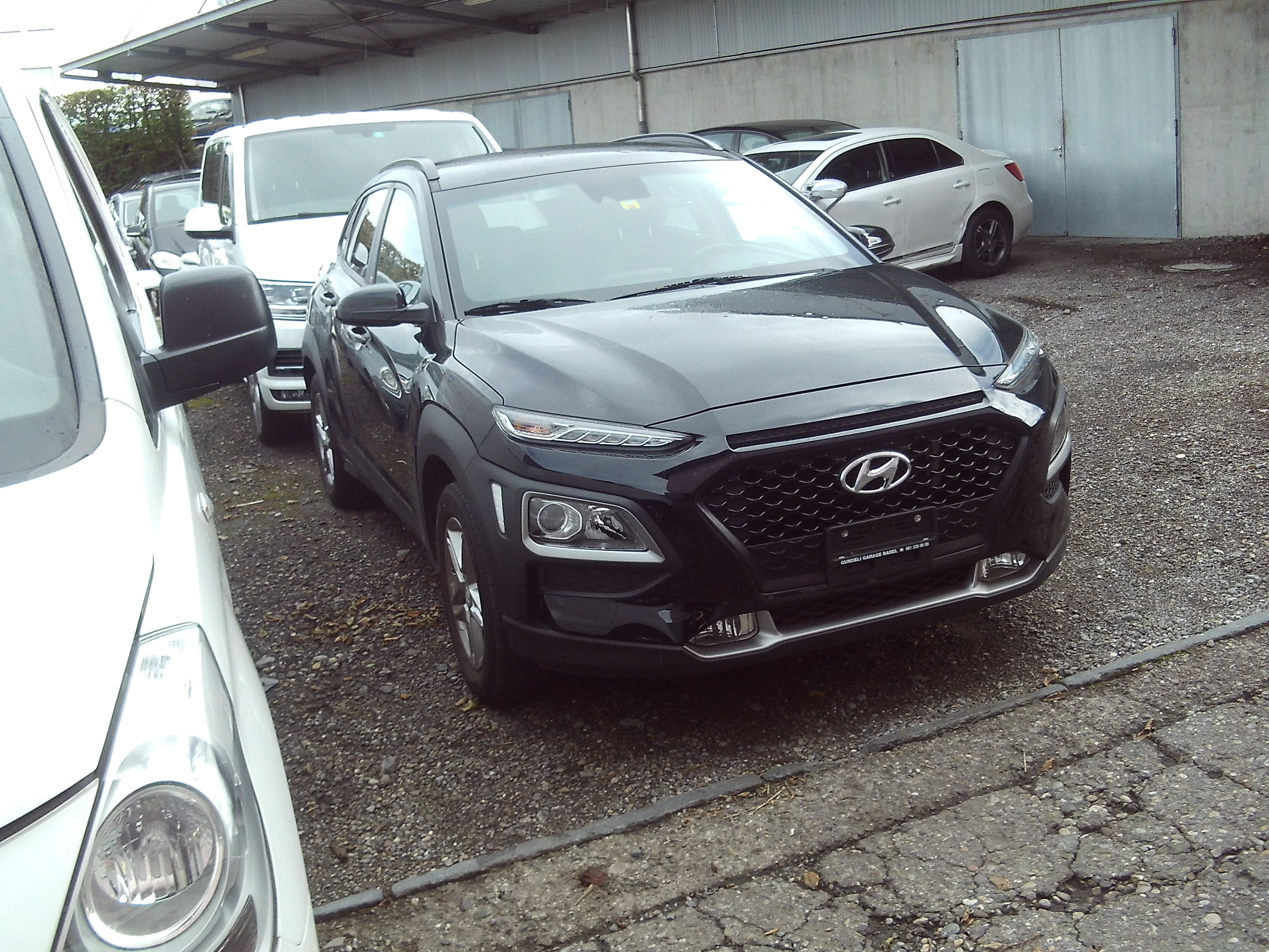 hyundaikonaschwarz_1.JPG