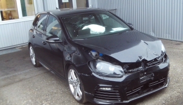 VWgolf6R_1.JPG